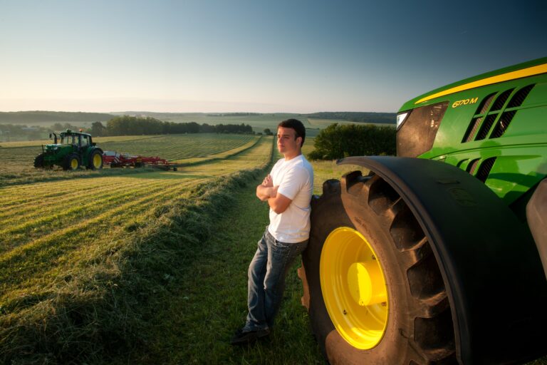 Neumáticos Firestone para los nuevos tractores John Deere de las series 6M