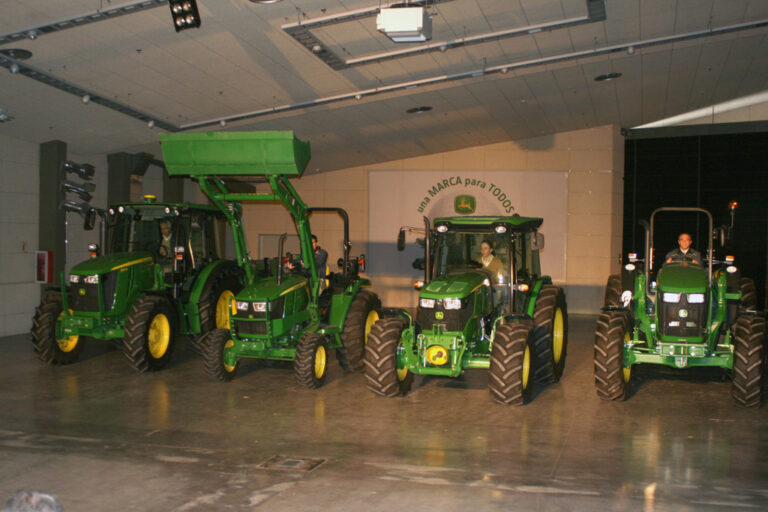 John Deere reúne cerca de 700 clientes en unas jornadas para presentar sus novedades de productos