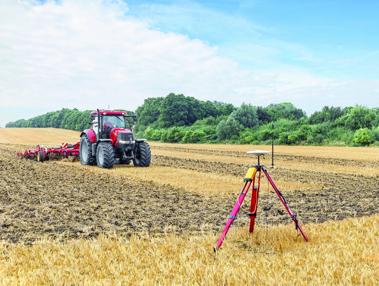 Sistemas de Agricultura de Precisión Case IH  El sistema de guiado AFS AccuGuideTM  y la señal de corrección RTK de Case IH obtienen resultados sobresalientes en el test de la DLG