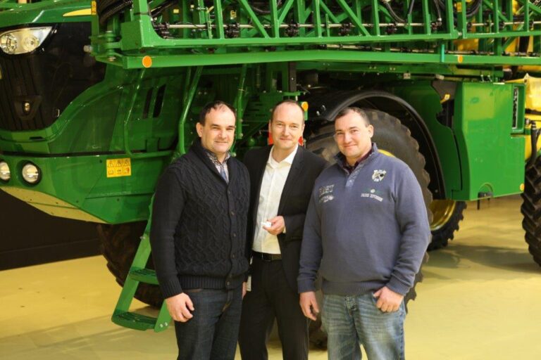 JOHN DEERE CELEBRA LA PRODUCCIÓN DEL PULVERIZADOR AUTOPROPULSADO Nº1000 EN SU FÁBRICA DE HOLANDA