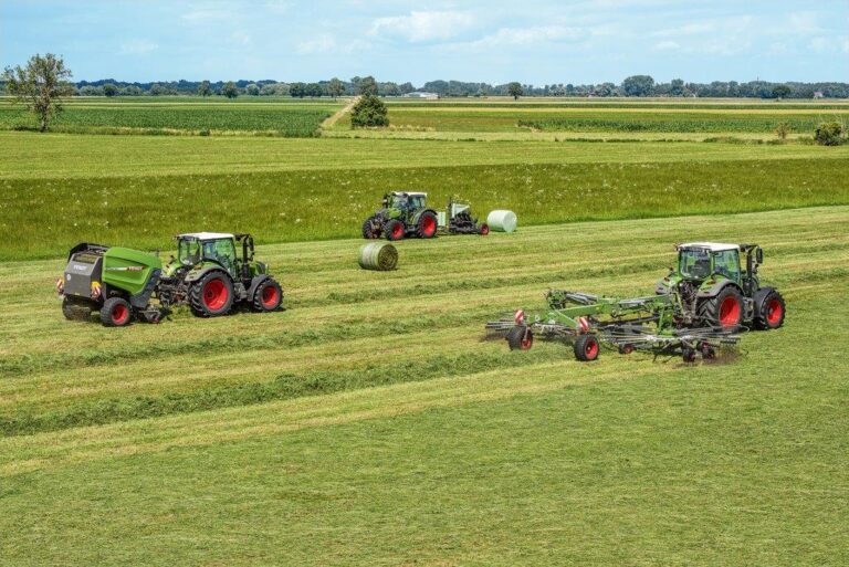 Balas siempre de forma perfecta.  Fendt Rotana: la nueva generación de rotoempacadoras.