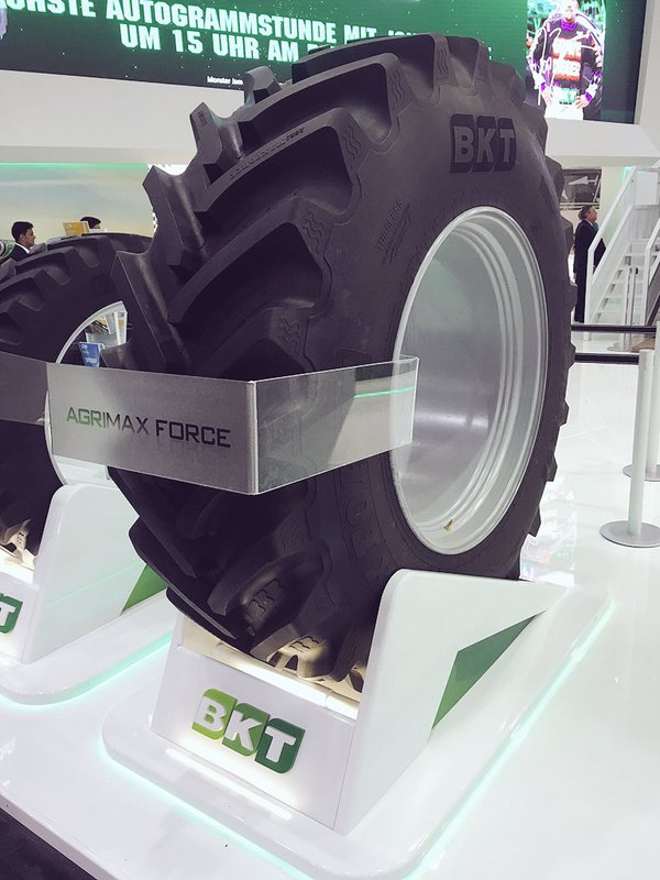 En la edición 2015 de la feria internacional de Hannover, BKT presenta sus últimas novedades en el sector de los neumáticos agrícolas