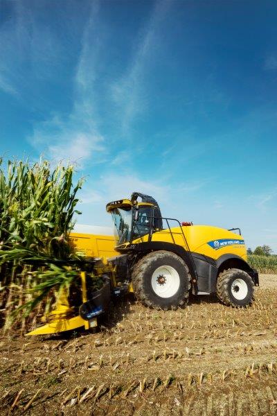 Las picadoras FR Forage Cruiser de New Holland ofrecen rendimiento de picado y eficiencia de procesamiento máximos.