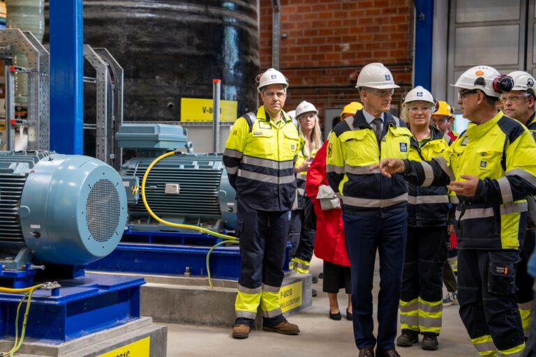 Yara inaugura una planta de hidrógeno renovable: Un hito importante