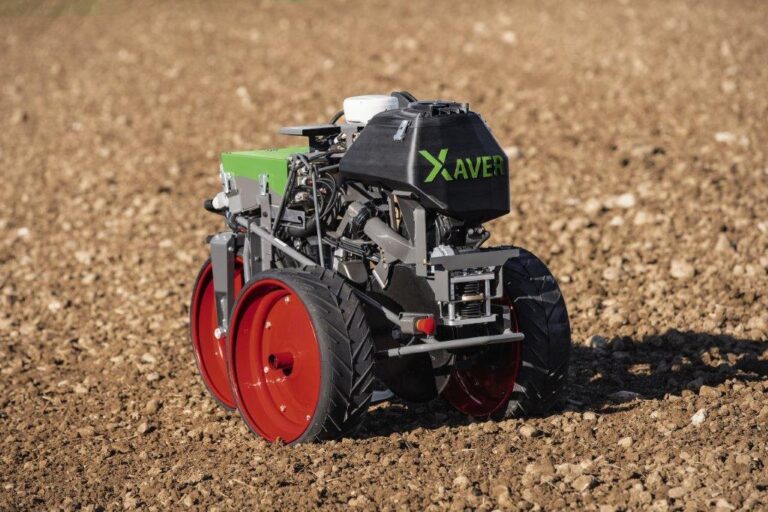 La última generación de robots de siembra:  El Fendt Xaver se hace adulto
