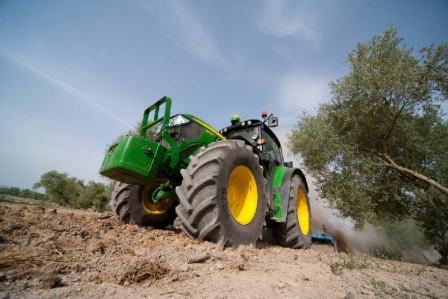 Venta de maquinaria y tractores agrícolas de agosto de 2020