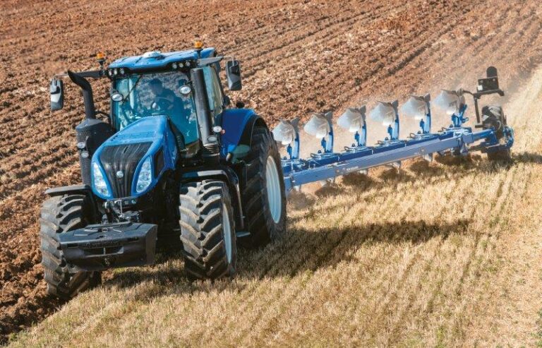 New Holland T8 GENESIS® con PLM Intelligence™: la combinación idónea entre potencia y digitalización
