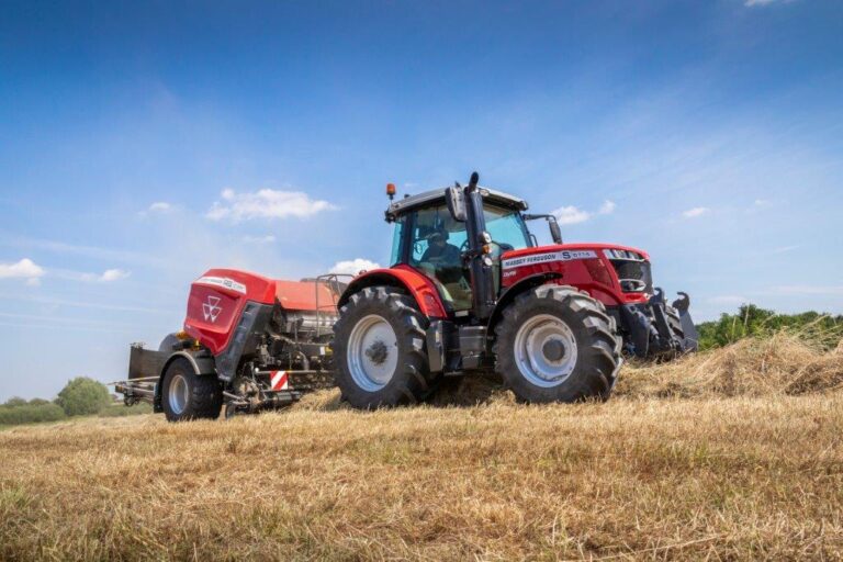 La gama de productos de heno y forraje de Massey Ferguson se amplia y refuerza con las nuevas empacadoras y encintadoras