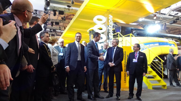 New Holland brilla 3 veces en el 50 aniversario de FIMA