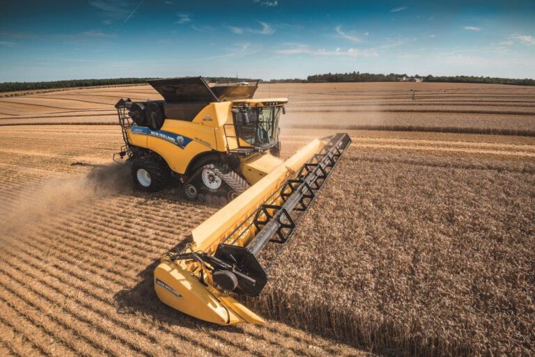 New Holland obtiene el premio a la «Máquina del Año» en SIMA 2019 por su tecnología IntelliSense™ y el T5 AutoCommand™