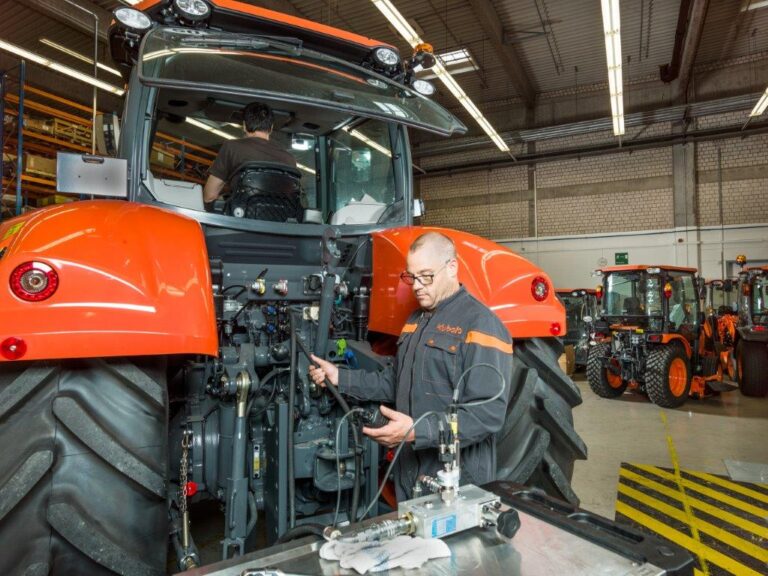 Kubota demuestra la importancia del buen mantenimiento de los tractores agrícolas