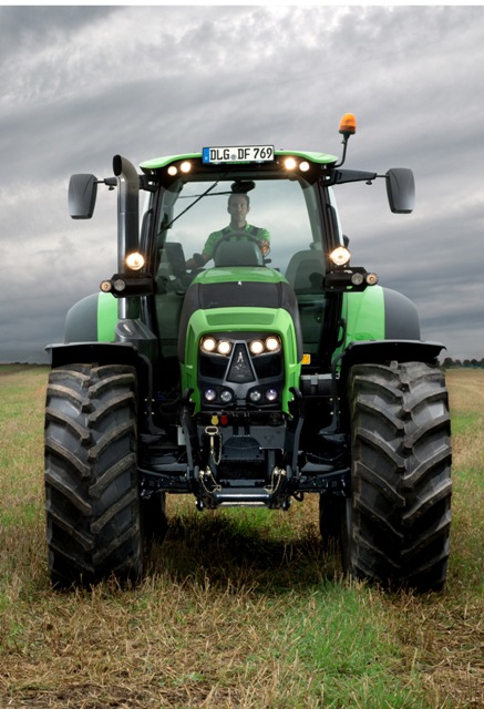 DEUTZ- FAHR 7250 TTV AGROTRON comienza el año 2013 ganando. Con el “Good Design Awards” la Serie 7 consigue su tercer Premio Internacional