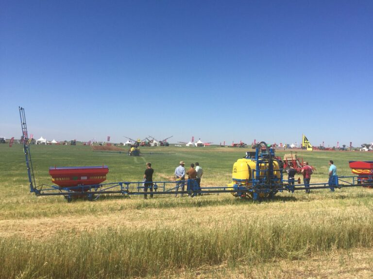 DEMOAGRO se afianza con el total apoyo de expositores y profesionales del sector