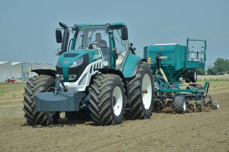 ARBOS SALE AL CAMPO CON UNA AMPLIA GAMA DE SEMBRADORAS PARA CEREALES