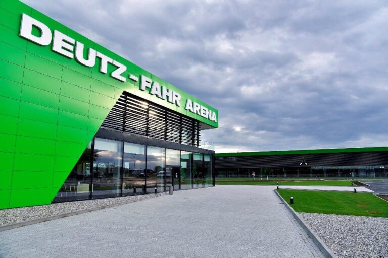 DEUTZ-FAHR Arena: ¡bienvenidos a DEUTZ-FAHR!.   Se ha completado el nuevo centro de clientes.