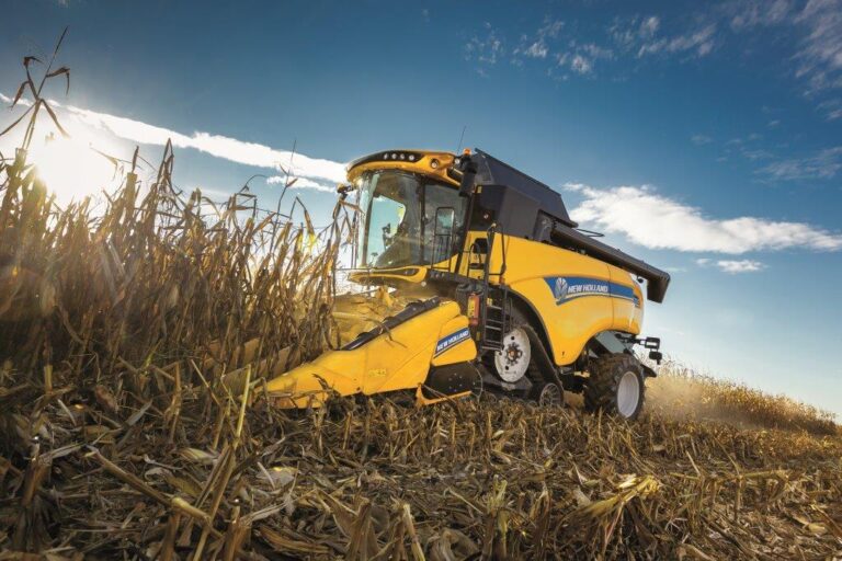 New Holland introduce nuevas funciones en las cosechadoras de la Serie CX