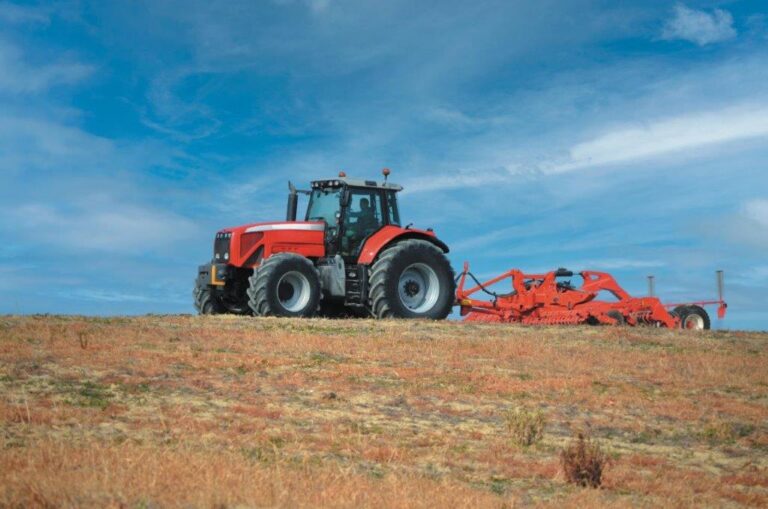 Equipo agrícola: Comparación entre los neumáticos radiales y diagonales