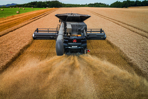 El innovador diseño de la cosechadora IDEAL de Massey Ferguson gana el Platino en los premios A’Design 2018 – 2019 en la categoría de diseño en Agricultura, Horticultura y Pesca, en Italia.