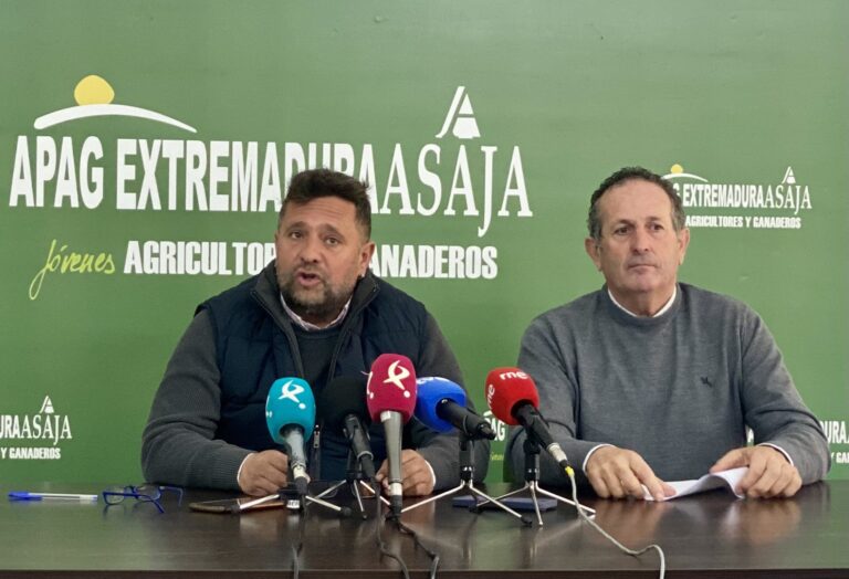La sequía y los recortes de la PAC ahogan al campo extremeño y convierten al 2023 en un “año nefasto”