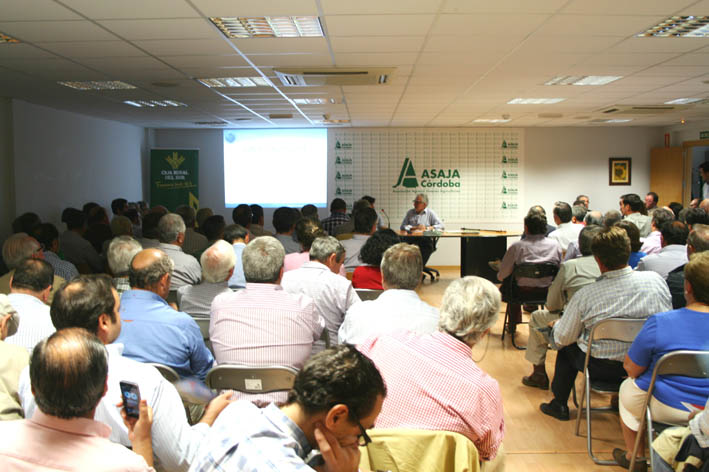 Conferencias de ASAJA Córdoba sobre la aplicación de la nueva PAC en España