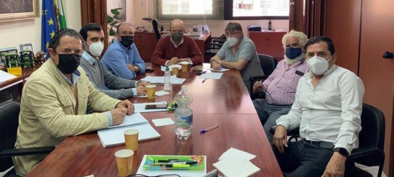 Constituida en Málaga la mesa de negociación del convenio de actividades agropecuarias de la provincia para 2021