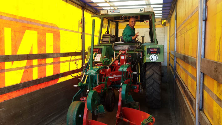 Hoy comienza en Francia el campeonato mundial de arada, con el agricultor leonés David Rodríguez representando a España