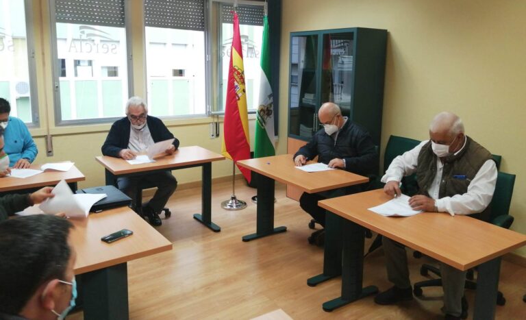 Jaén firma de la actualización del convenio del campo, con una subida del 1%