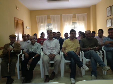 ASAJA de Toledo analiza el presente y futuro de las producciones ecológicas durante una charla en Aldeanueva de Barbarroya