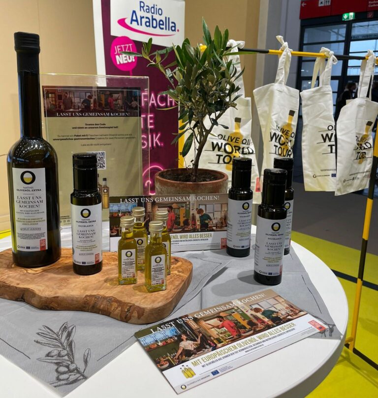 Múnich, la tercera ciudad de Alemania, a las puertas de la Navidad recibe al Olive Oil World Tour y disfruta de los aceites mejores aceites de oliva virgen extra del mundo
