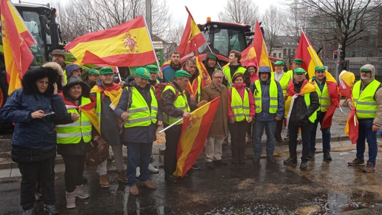 ASAJA se une a la protesta de agricultores europeos en Bruselas por la crisis en el sector agropecuario