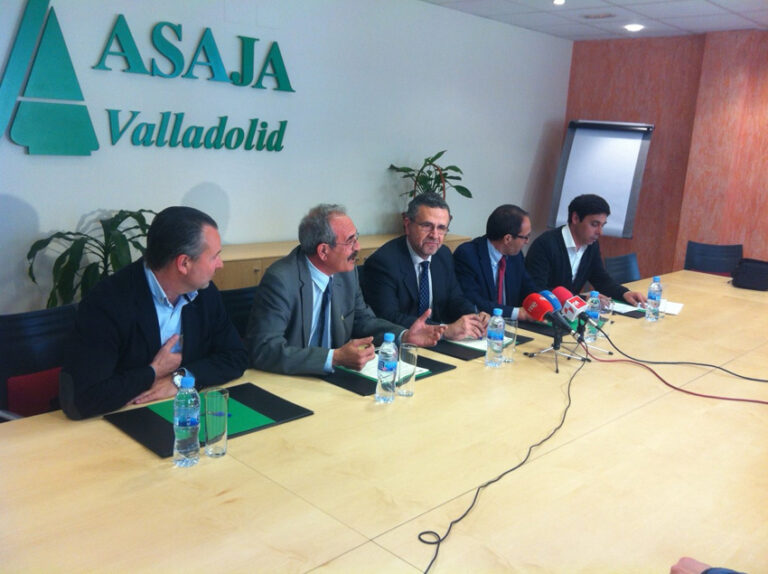 ASAJA, MICHELIN y EUROMASTER firman en Valladolid un convenio para hacer más competitivas y respetuosas con el medio ambiente las explotaciones agrarias españolas