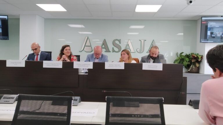 ASAJA celebró el lunes 6 en la sede nacional un debate con los partidos políticos que concurren a las Elecciones Europeas