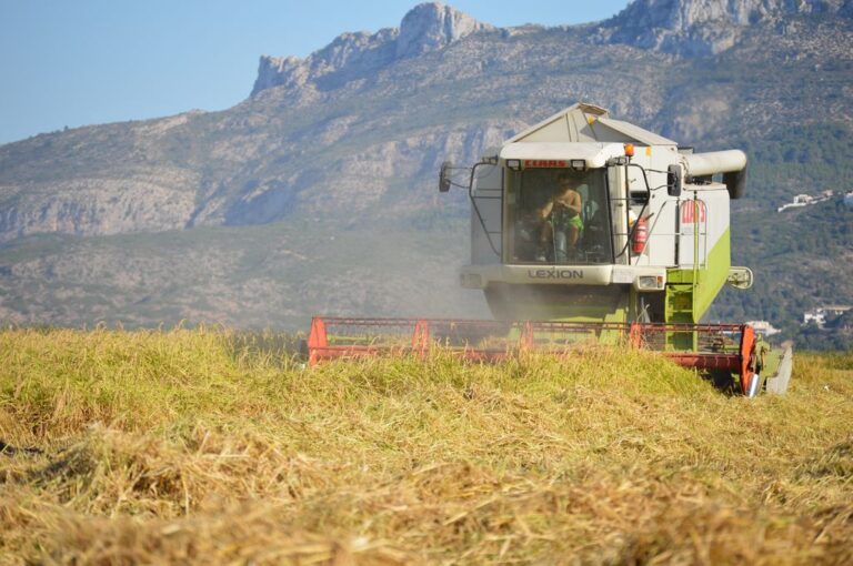 Asaja Alicante exhibe la diversidad de la agricultura mediterránea ante la organización agraria de mayor relevancia de Bélgica