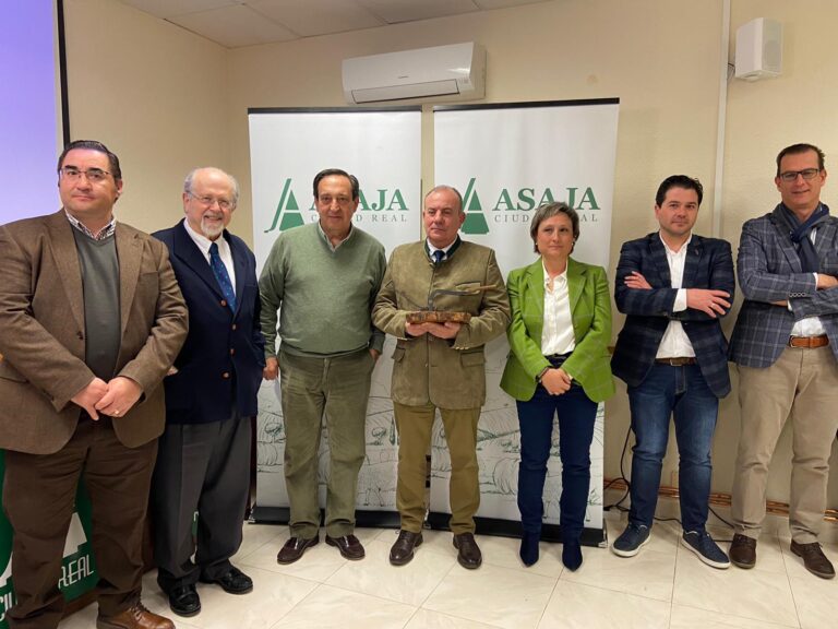 Asaja Ciudad Real reconoce la labor de Manuel Gallardo al frente de la Real Federación Española de Caza