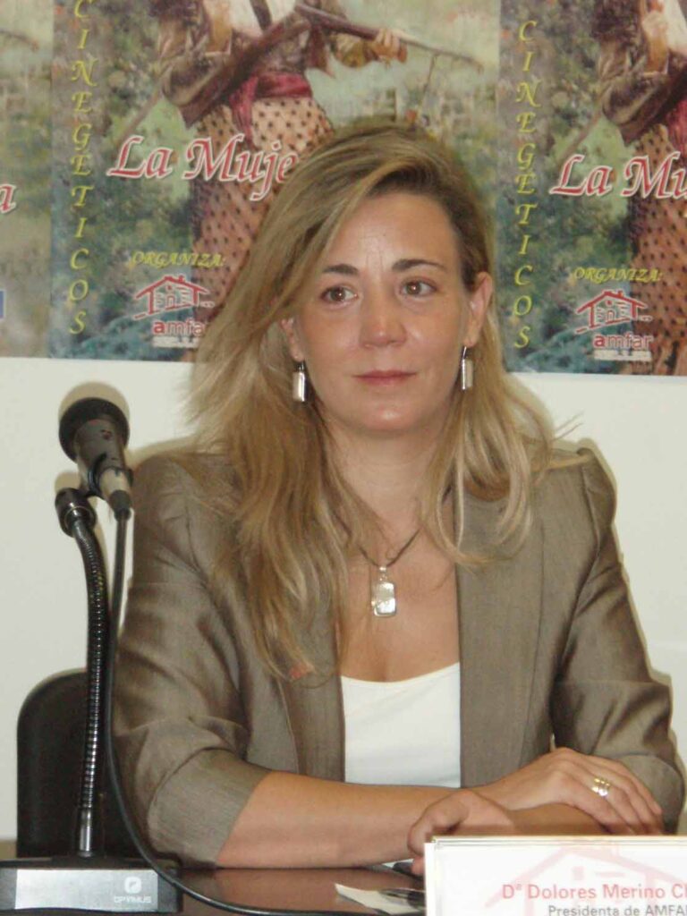 La mujer, pilar de la familia y del mundo rural, articulo de opinión de Lola Merino, Presidenta de AMFAR