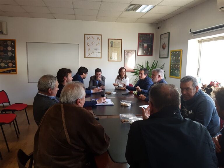 Asaga Canarias Asaja “Combatir la situación de sequía del sector agrario pasa por que los municipios turísticos consuman más agua desalada”