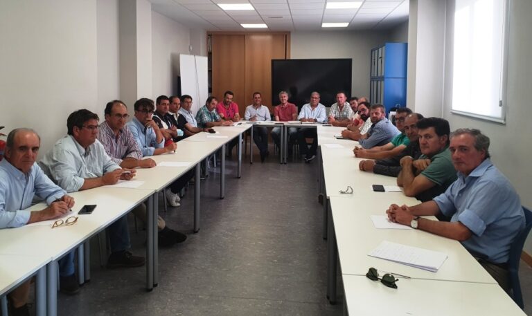 El colectivo de ganaderos de Salamanca muestra su apoyo al cambio en la política del consejero de Agricultura