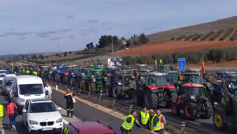 El “éxito rotundo” de las movilizaciones de agricultores y ganaderos en la provincia de Ciudad Real evidencia el hartazgo del campo