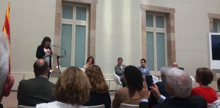 Rosa Pruna, presidenta de ASAJA Barcelona y de km.0 ha estado presente en el Consejo Catalán de la Alimentación con Carme Ruscalleda, Joan Roca, Abel Mariné, la Consejera Teresa Jordà y el Presidente del Parlamento Roger Torrent