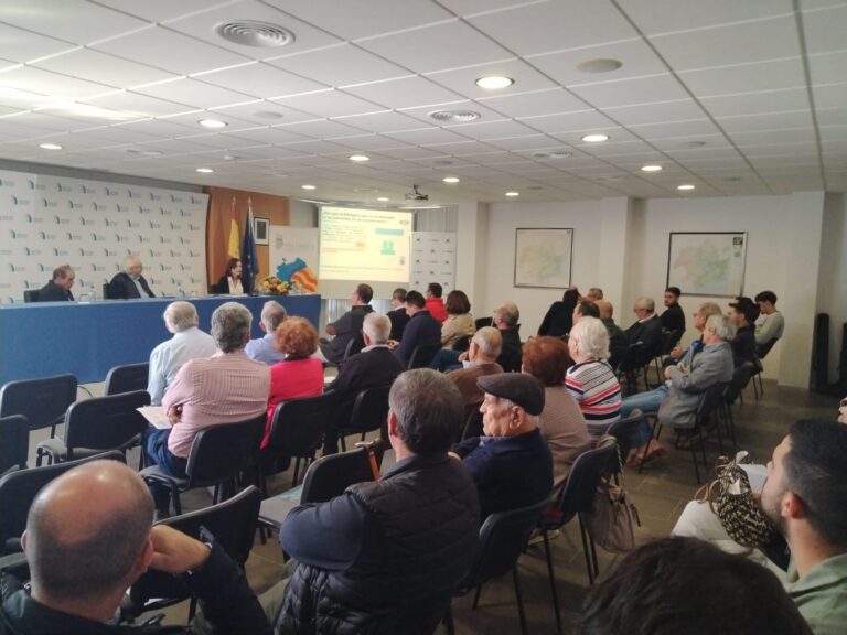 Asaja Alicante y Fecoreva han informado a los regantes sobre la huella de nitrato