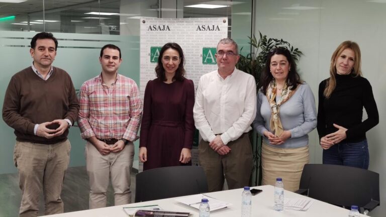 ESRI visita las oficinas de Asaja Nacional