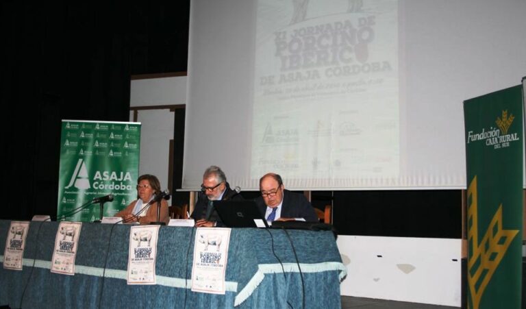 Asaja Córdoba: Los ganaderos de Los Pedroches abordan la situación del ibérico y su posibilidad de crecimiento