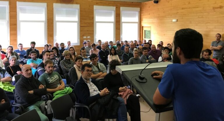 La organización agraria ENBA de Gipuzkoa celebró el sábado la 3ª edición del Encuentro BASERRI GAZTEA