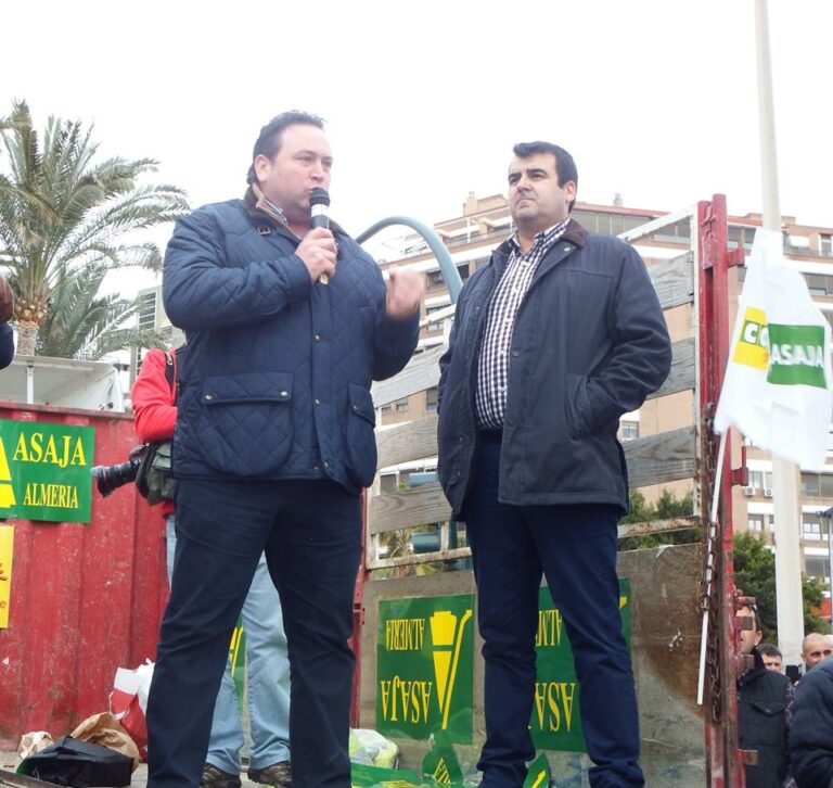 ASAJA Y COAG de Almería anuncian que permanecerán vigilantes con las operaciones realizadas entre comercio local y distribución