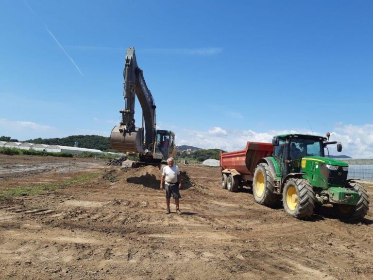 Asaja Barcelona 30.000 toneladas de lodos del temporal Gloria se empiezan a sacar de las 10 hectáreas anegadas