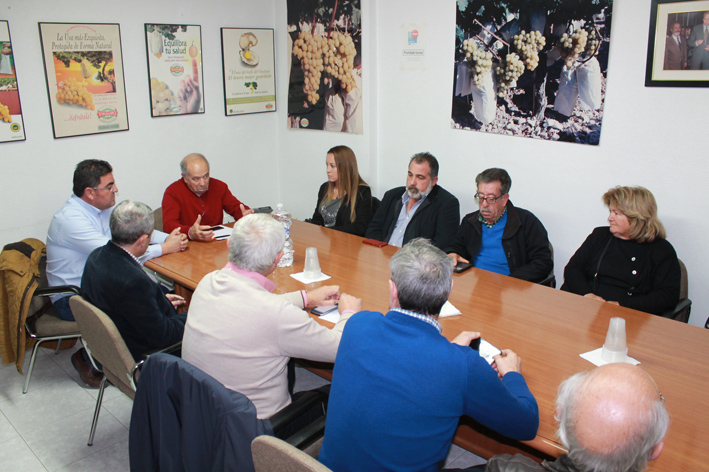 Se convoca con carácter urgente la mesa de crisis del sector de uva de mesa del Vinalopó