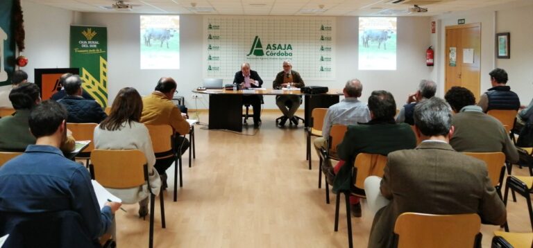 Los ganaderos destacan la importancia de prevenir las enfermedades en lugar de hacer tratamientos