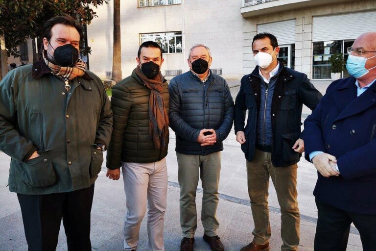 El sector olivarero convoca un paro agrario el 20 de enero contra  la tormenta perfecta de la PAC y los costes de producción