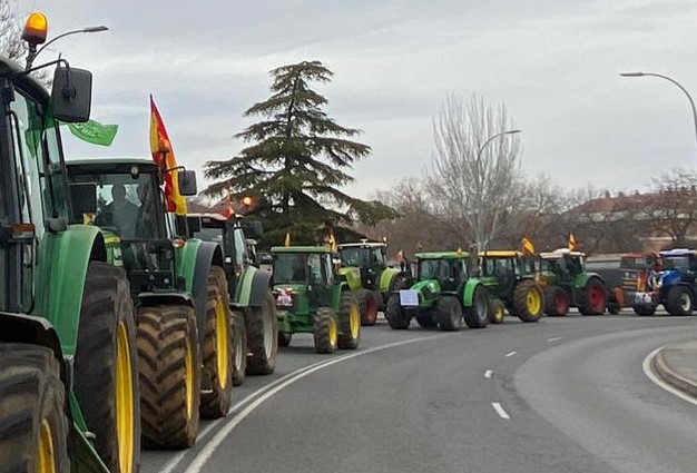 Asaja Extremadura acepta la resolución del TSJEx que impide las tractoradas en dos autovías, pero no comparte la decisión