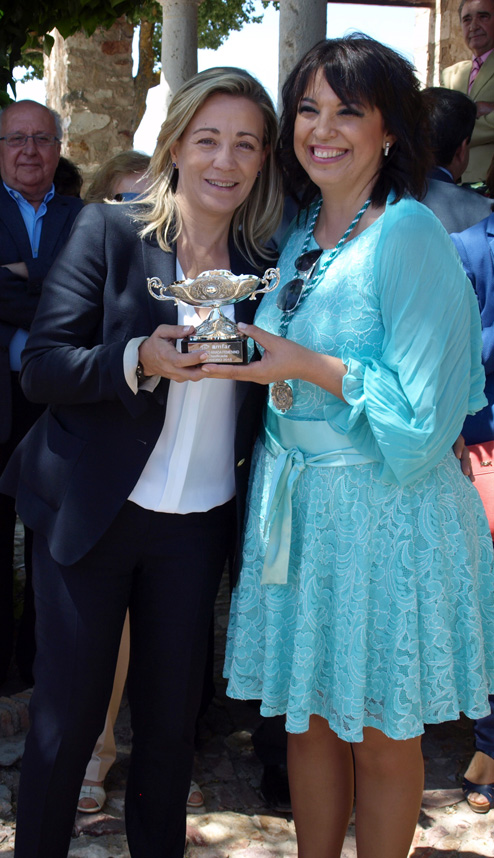 AMFAR premia a las ganadoras del concurso de arada en los actos de San Isidro Labrador